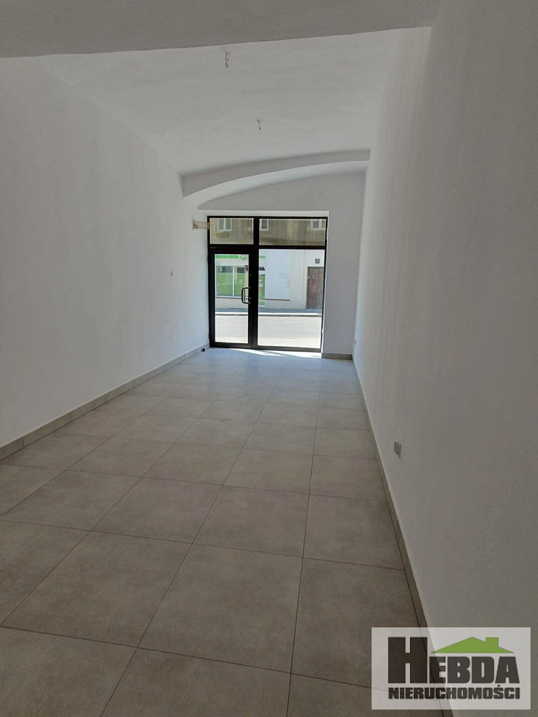 Na wynajem lokal usługowy !!! Ścisłe Centrum !!! - zdjęcie 1