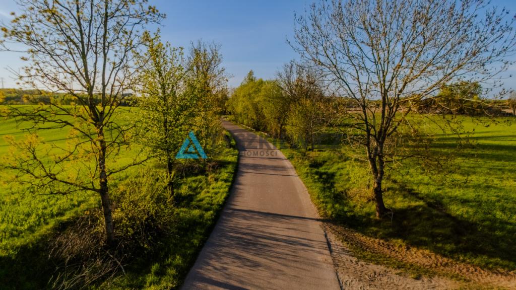 Atrakcyjna działka budowlana w miejscowości Puc! - zdjęcie 8