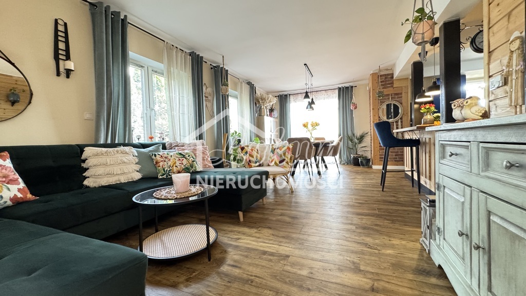 Dom 152,6&nbsp;m², Szadzko - zdjęcie 1