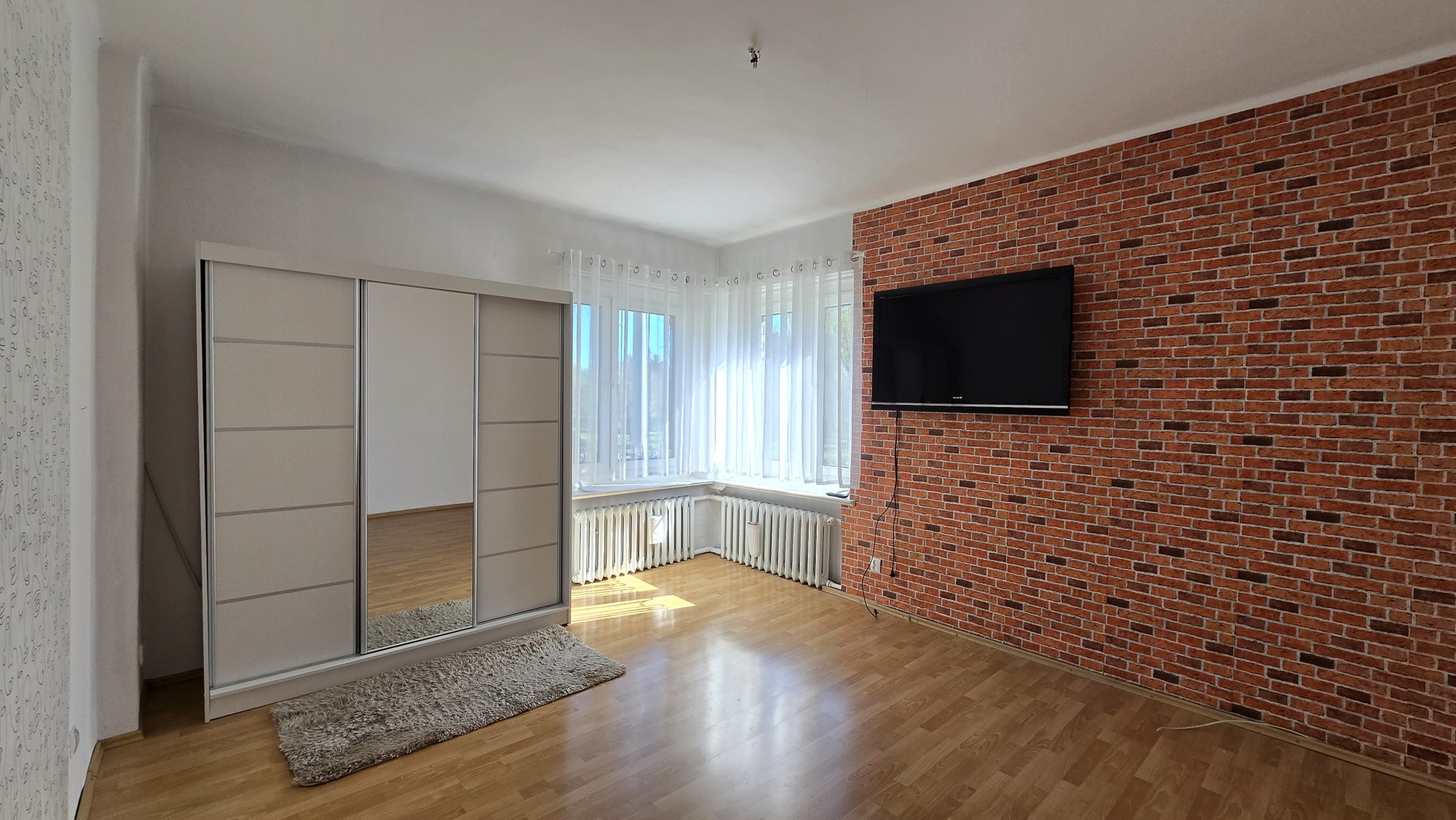 Przestrzeń, natura i wygoda - do sprzedaży duży dom z pięknym ogrodem! - zdjęcie 7