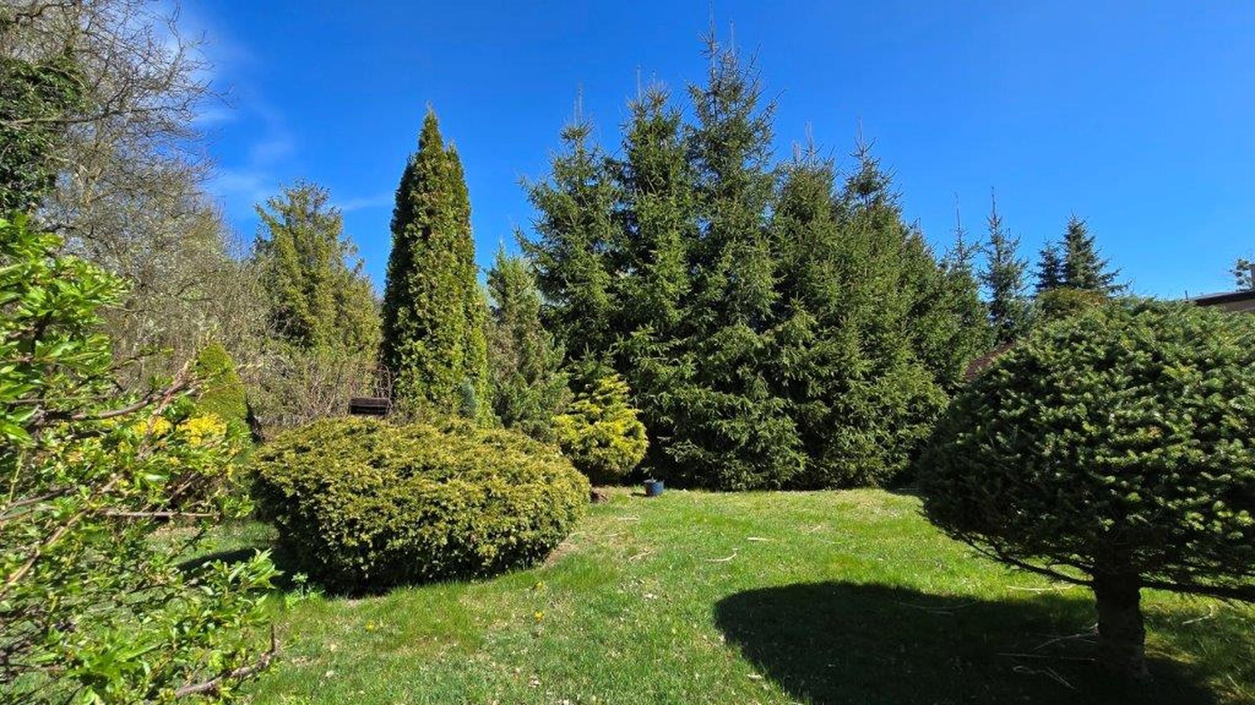 Przestrzeń, natura i wygoda - do sprzedaży duży dom z pięknym ogrodem! - zdjęcie 20