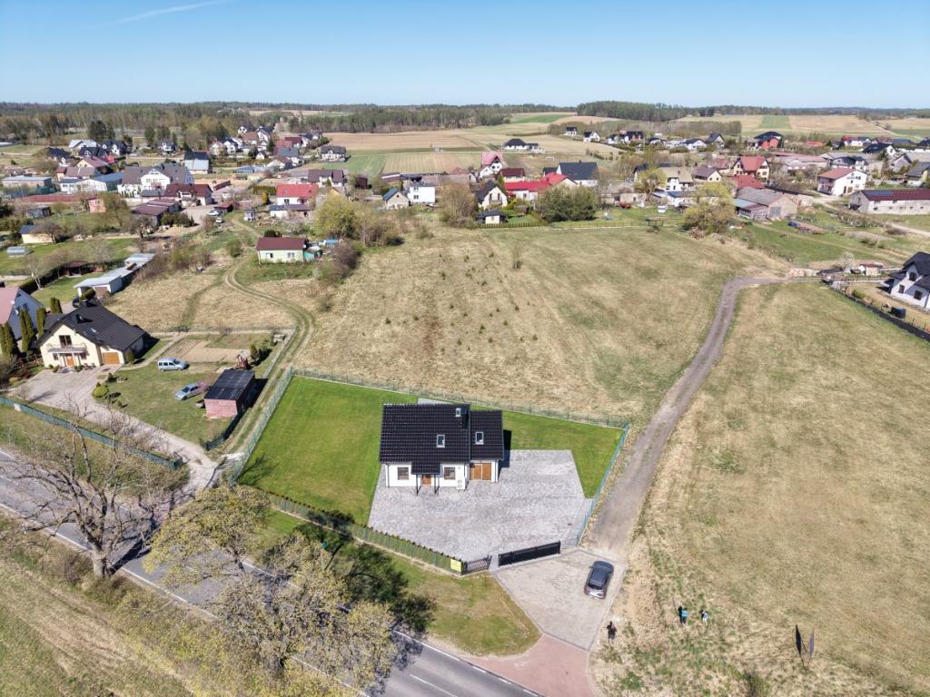 Dom w Bukowinie po remoncie gotowy do zamieszkania - zdjęcie 27