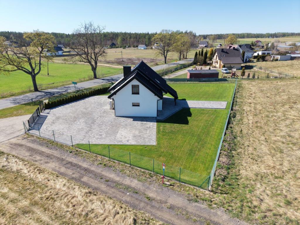 Dom w Bukowinie po remoncie gotowy do zamieszkania - zdjęcie 26