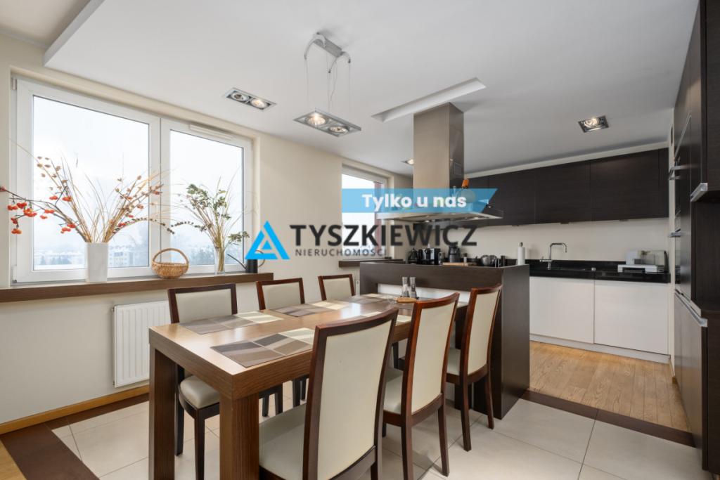 Przestronne, dwupoziomowe mieszkanie rodzinne - zdjęcie 1