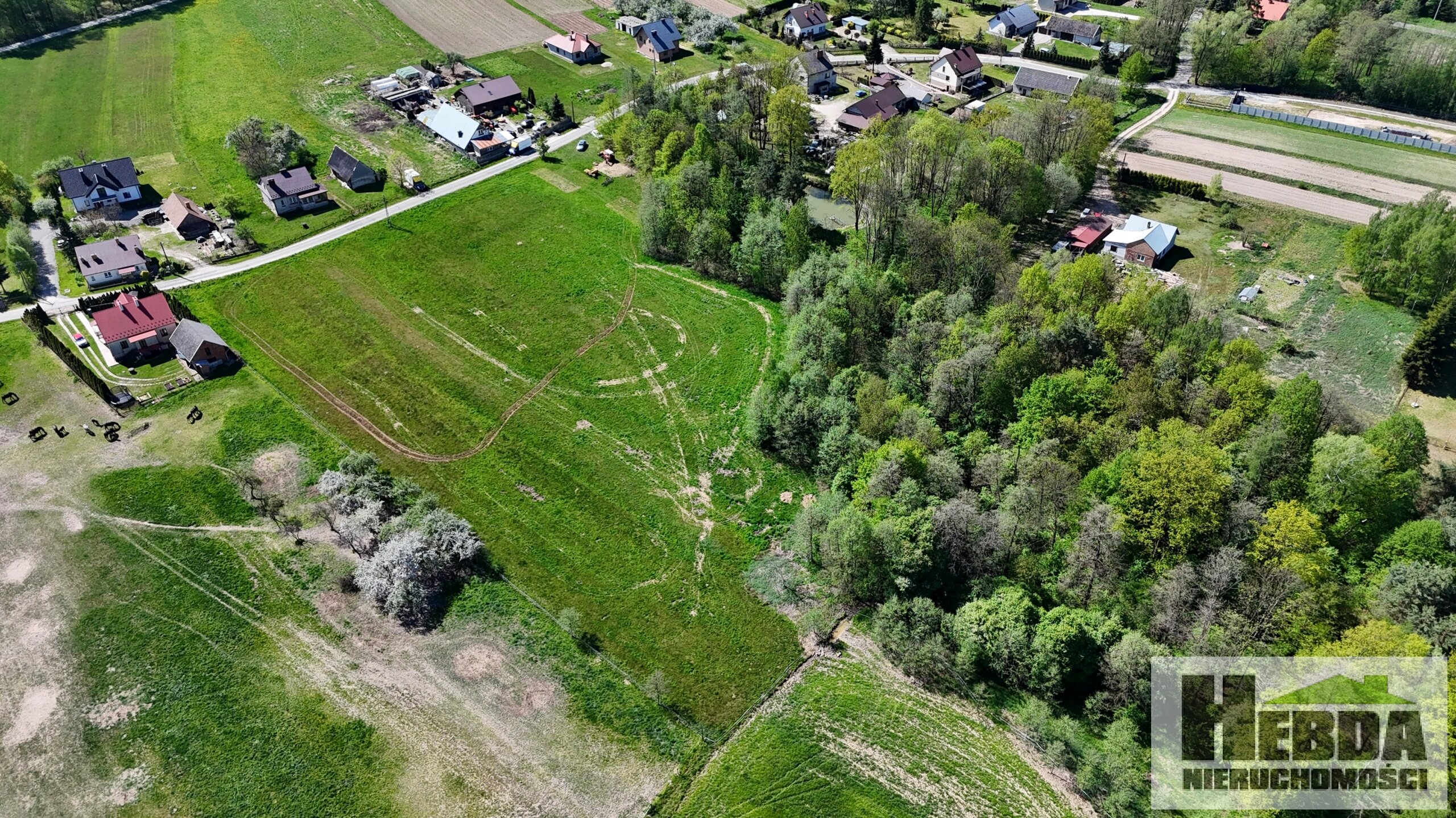 Na sprzedaż - atrakcyjna działka budowlana z pozwoleniem na budowę | Zaczarnie, gm. Lisia Góra - zdjęcie 4