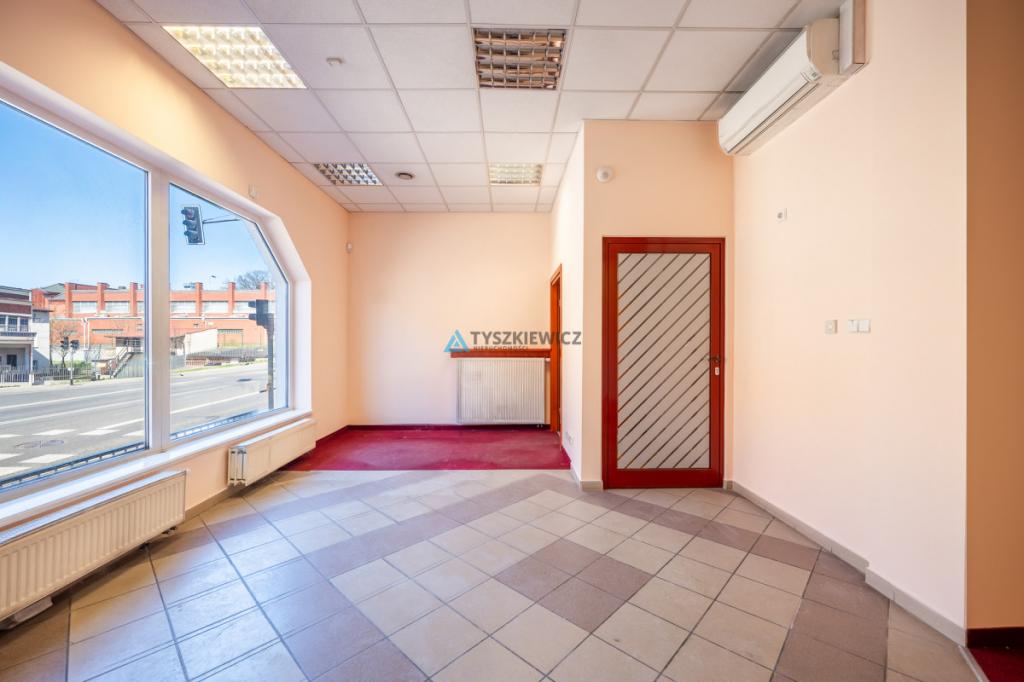 Lokal handlowo-usługowy w centrum Bytowa - zdjęcie 4