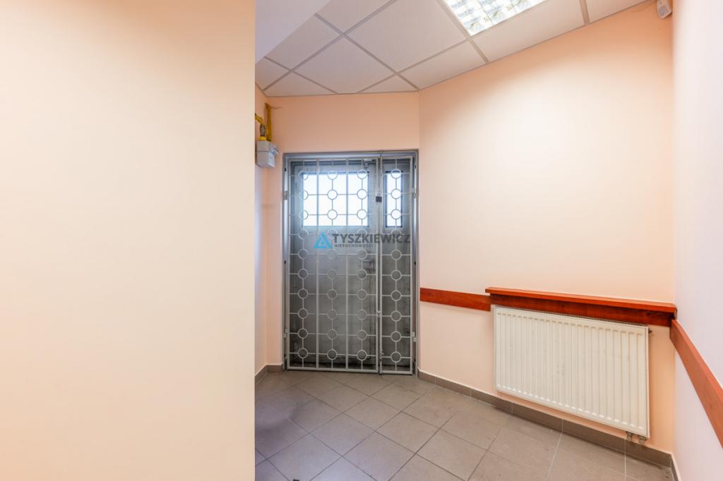 Lokal handlowo-usługowy w centrum Bytowa - zdjęcie 12