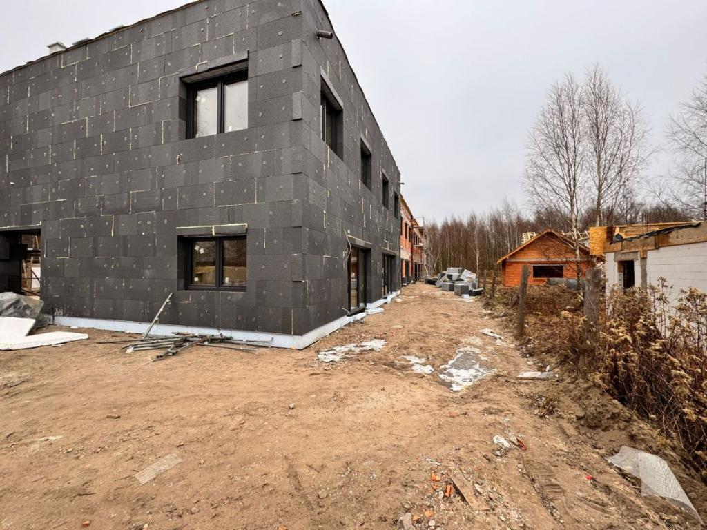 kanalizacja , pompa, garaż, las - zdjęcie 12