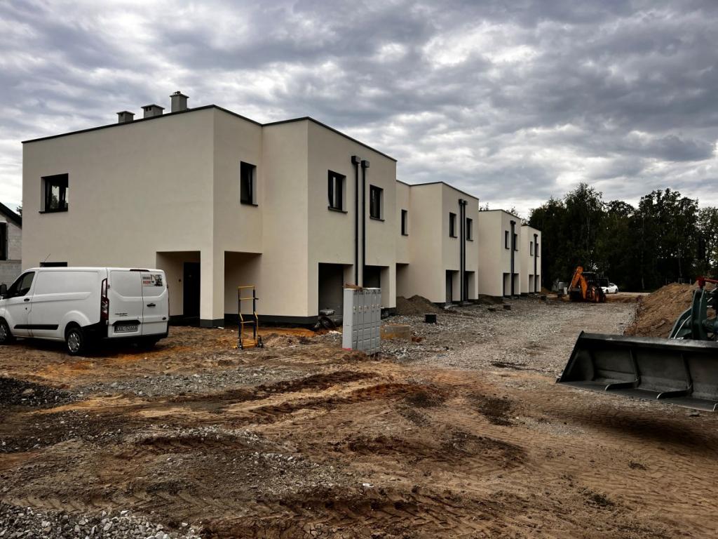 kanalizacja , pompa, garaż, las - zdjęcie 23