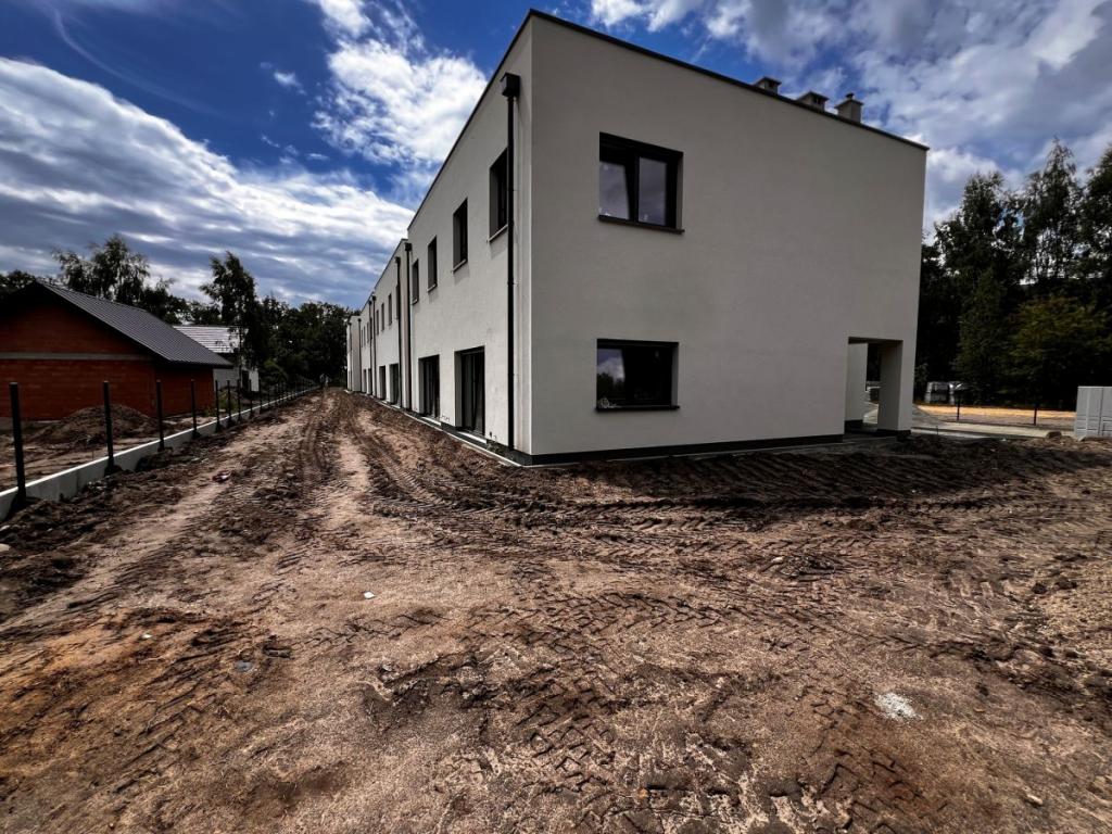 kanalizacja , pompa, garaż, las - zdjęcie 4