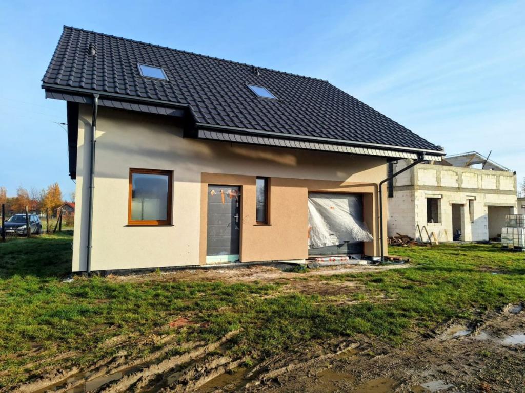 wolnostojący , garaż, kanalizacja, światłowód - zdjęcie 1