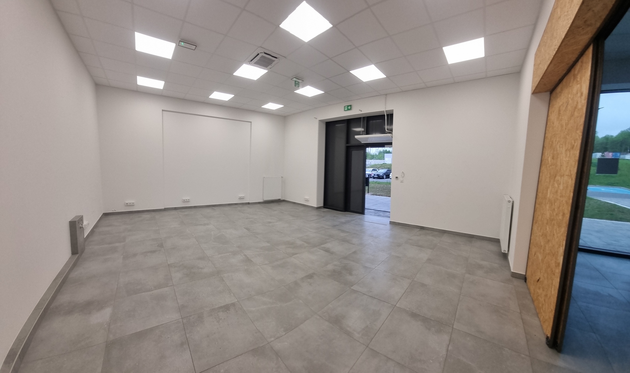 Lokal usługowo-handlowy 101 m² na parterze | witryny | nowe osiedle | parking - zdjęcie 5