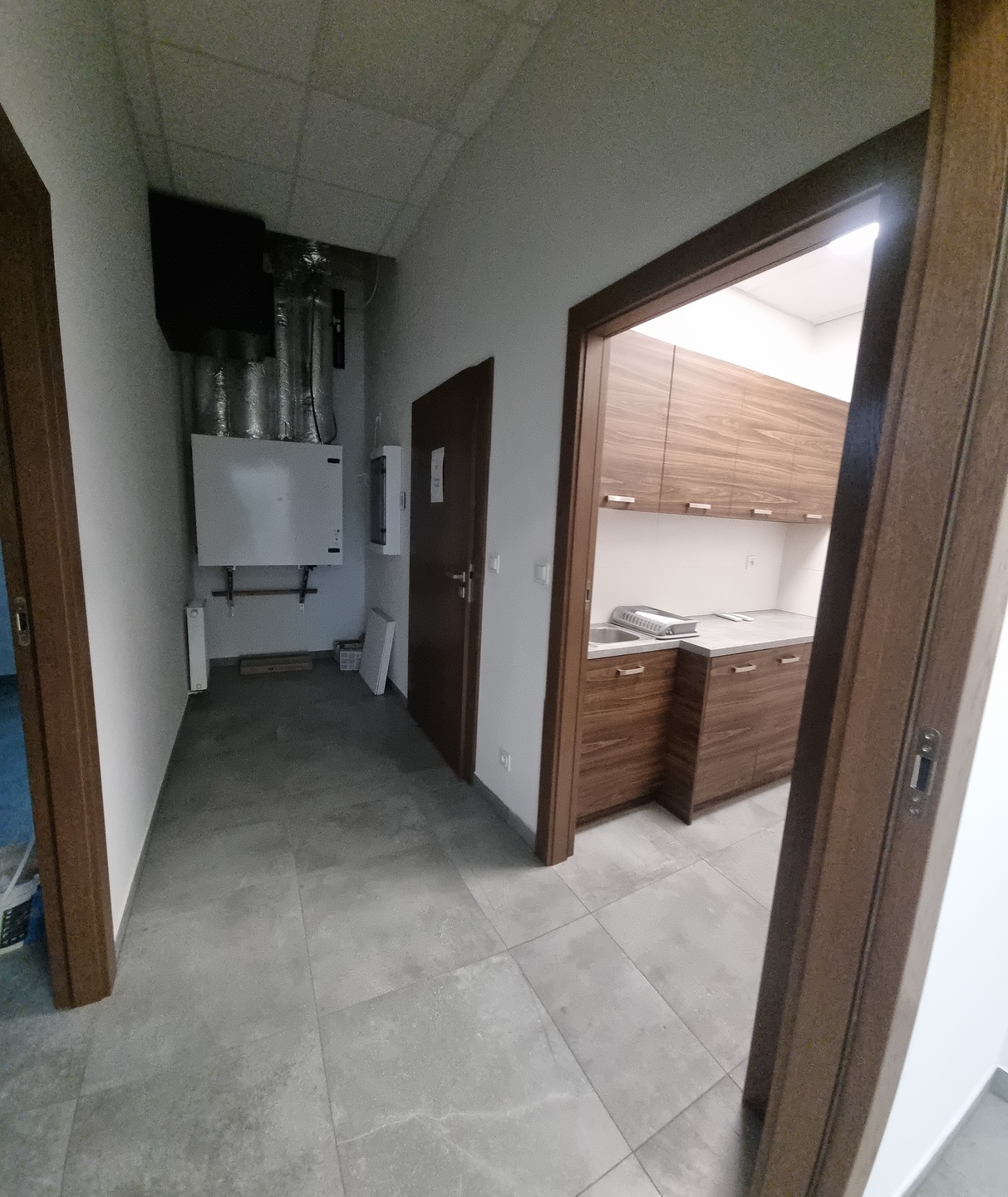 Lokal usługowo-handlowy 101 m² na parterze | witryny | nowe osiedle | parking - zdjęcie 8
