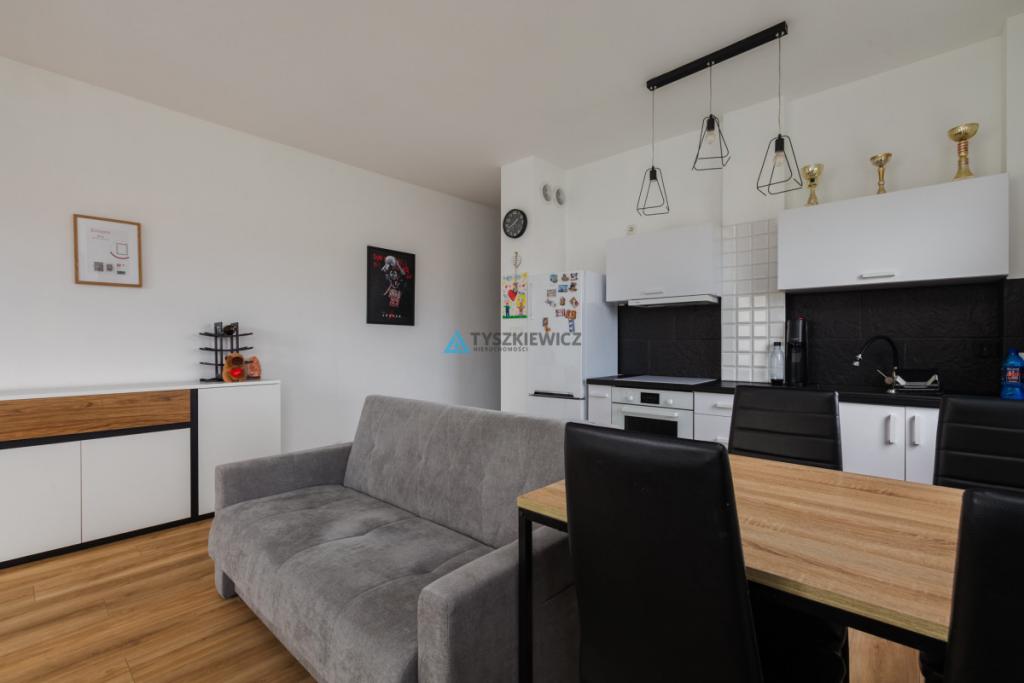 Przytulne mieszkanie z balkonem w Rumi - 37 m². - zdjęcie 4