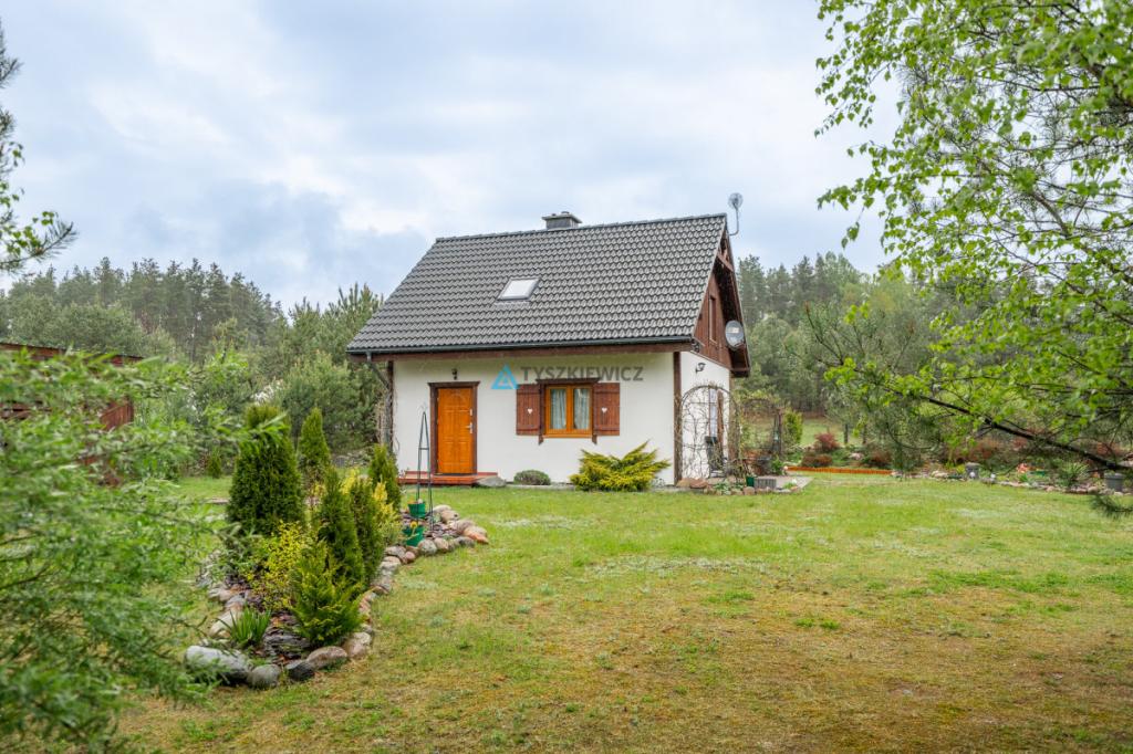 Urokliwy dom, otoczony drzewami, nad J.Kamieniczno - zdjęcie 5