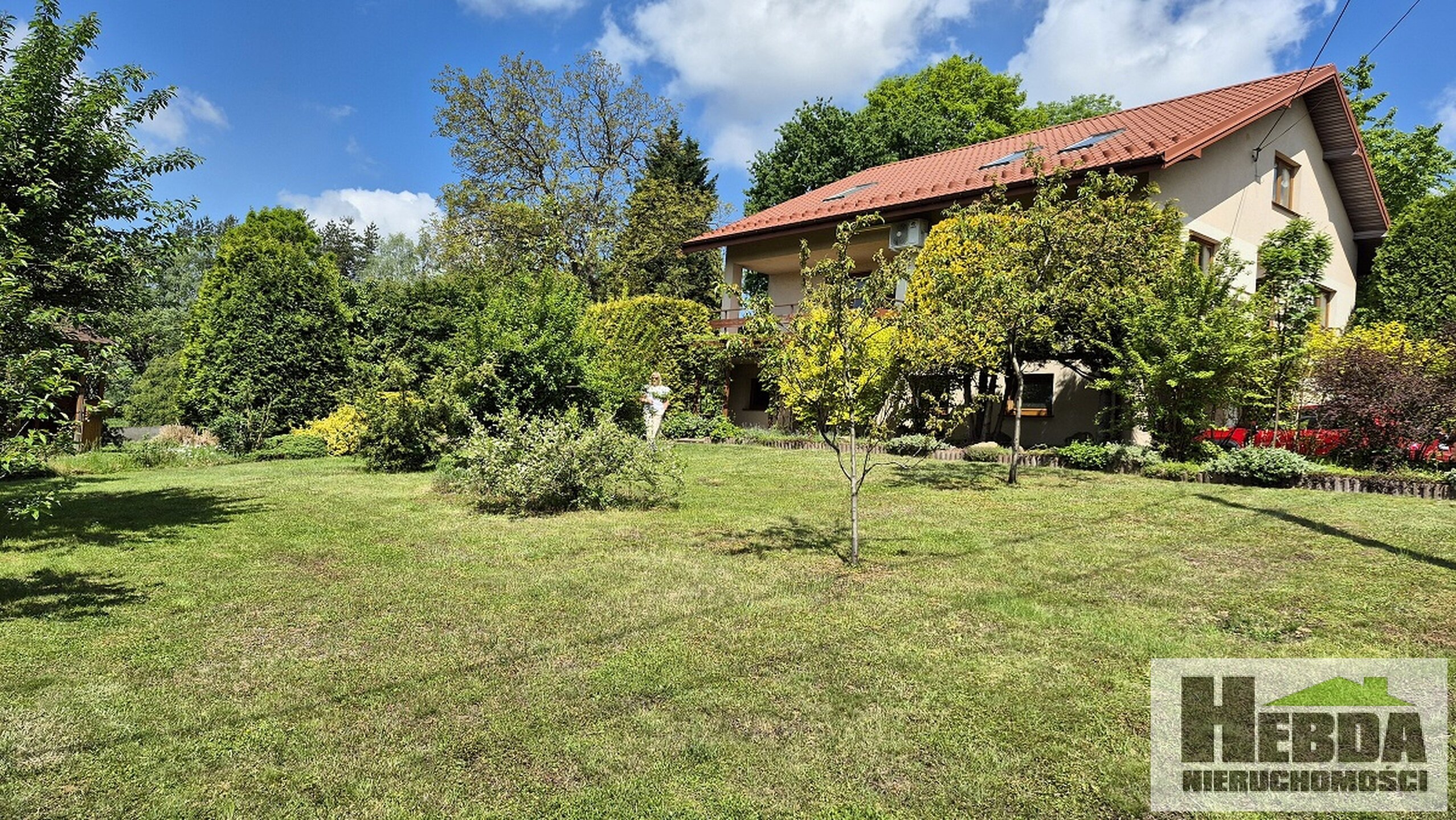 Zawada, CUDNE MIEJSCE !! ZOBACZ ! domek 120 m2 lekko schowany w naturze - zdjęcie 1