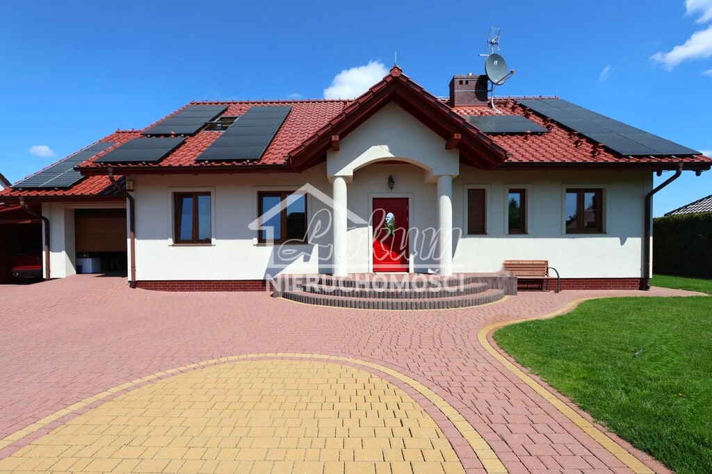 Dom 208,75 m², Białuń - zdjęcie 1