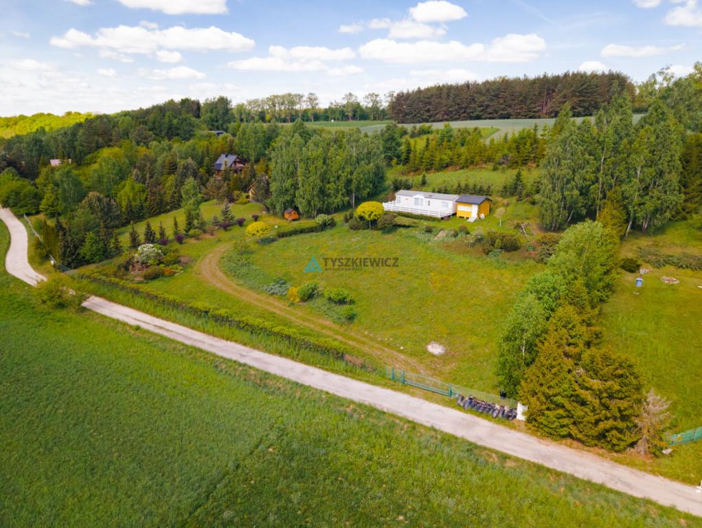 Działka z domkiem holenderskim - widok na jezioro. - zdjęcie 8