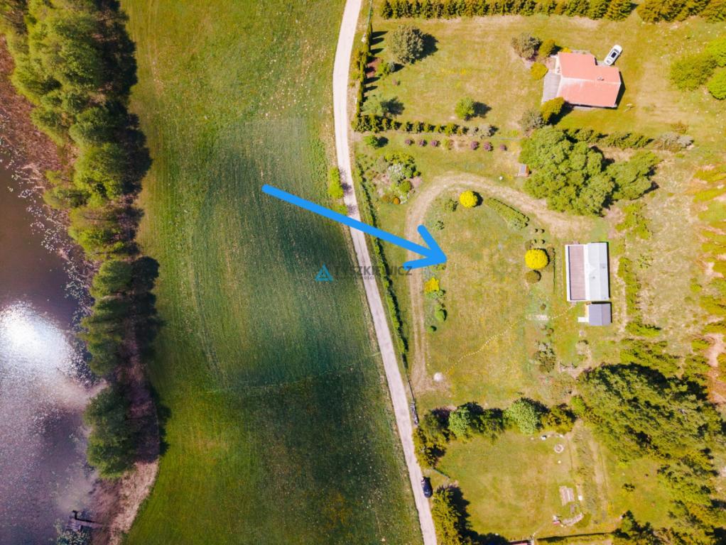 Działka z domkiem holenderskim - widok na jezioro. - zdjęcie 7