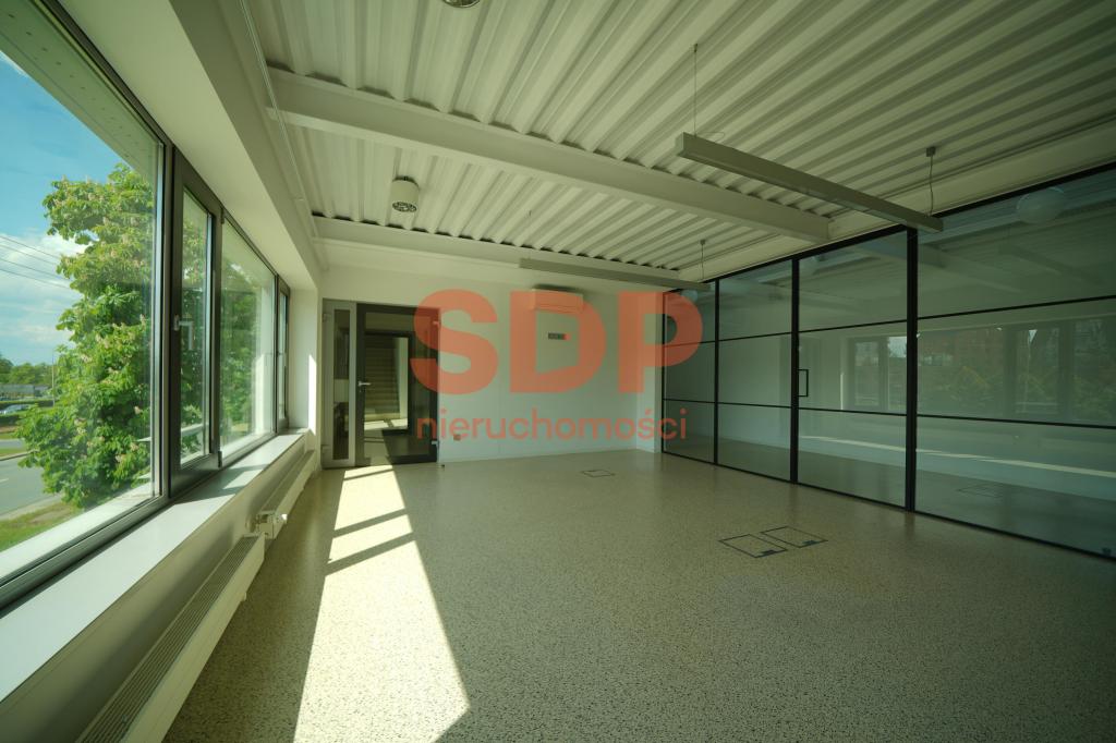 Lokal usługowy do wynajęcia, 196 m², Wrocław, Psie Pole, Żmigrodzka - zdjęcie 1