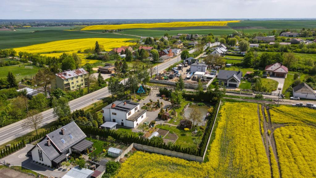 Nowoczesny dom z wyjątkowym ogrodem 3600m2 - zdjęcie 17