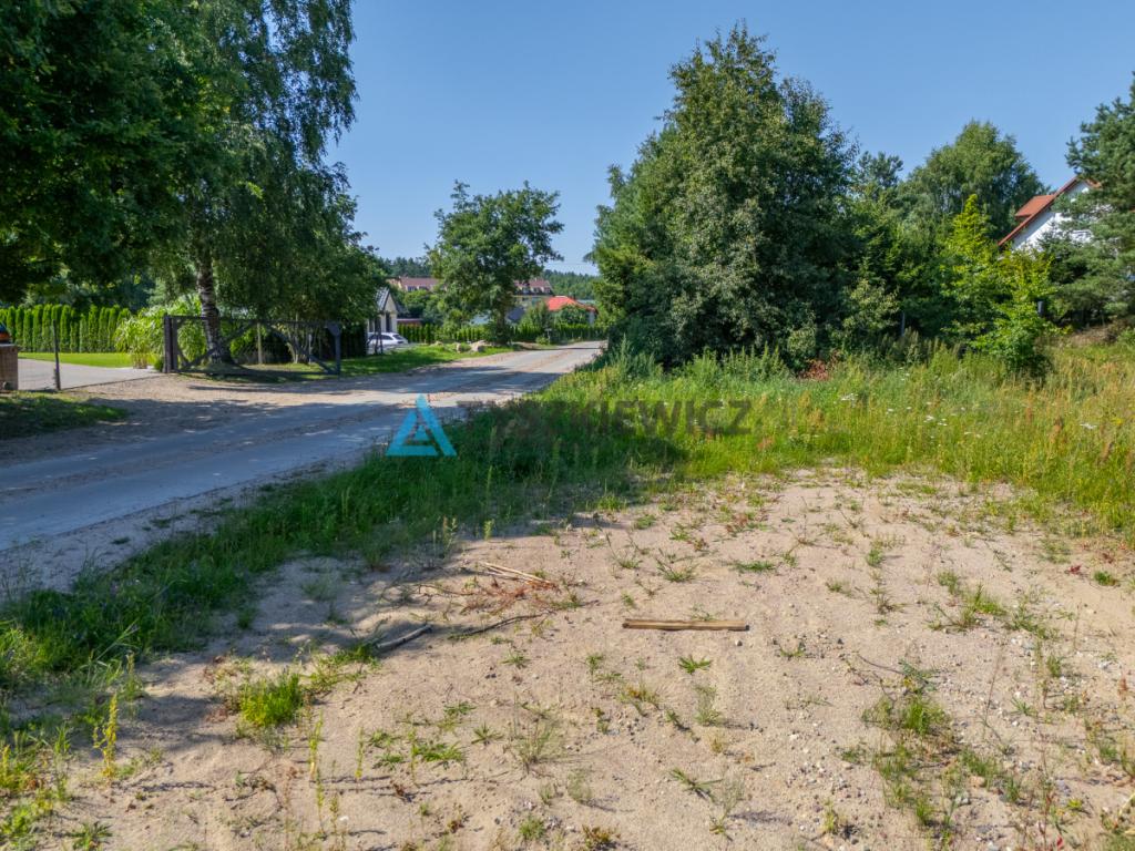 Działka o przeznaczeniu mieszkaniowo-usługowym - zdjęcie 14