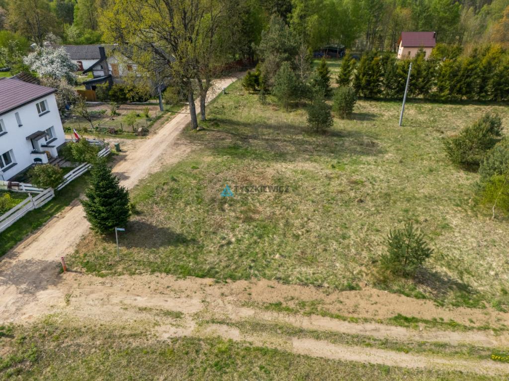 Duża działka budowlana w pobliżu jeziora-Gałęzów - zdjęcie 4