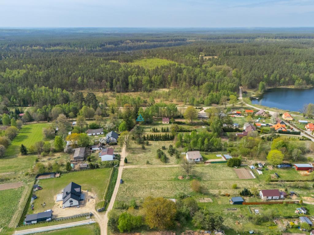 Duża działka budowlana w pobliżu jeziora-Gałęzów - zdjęcie 7
