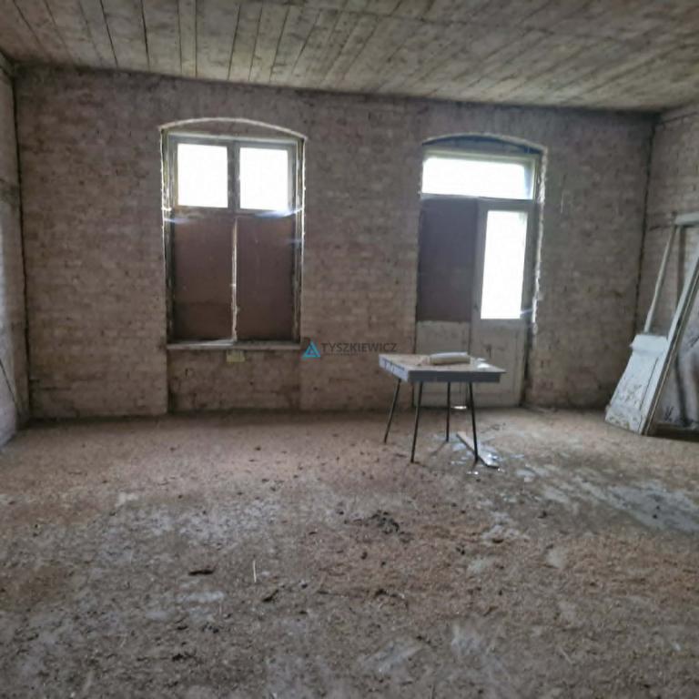 Bronowo | Klimatyczny budynek z potencjałem! - zdjęcie 5