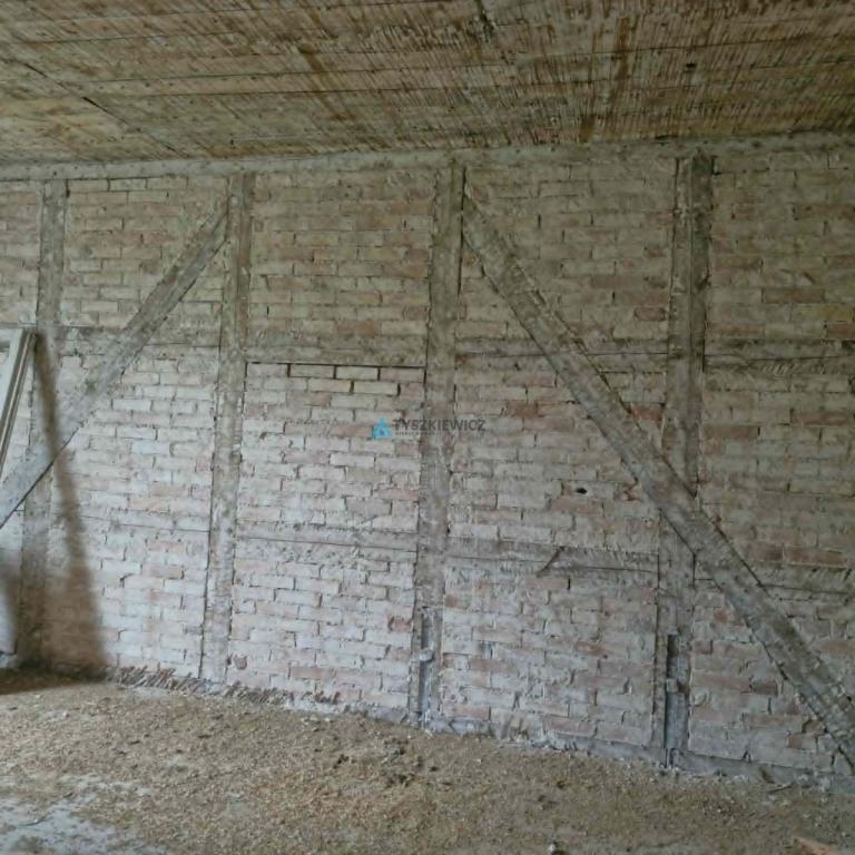 Bronowo | Klimatyczny budynek z potencjałem! - zdjęcie 9