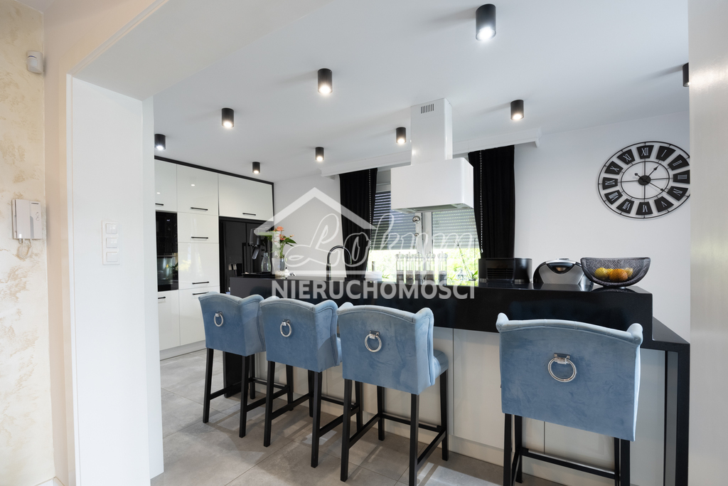 Dom 230,9 m², Moryń, Jeziorna - zdjęcie 1