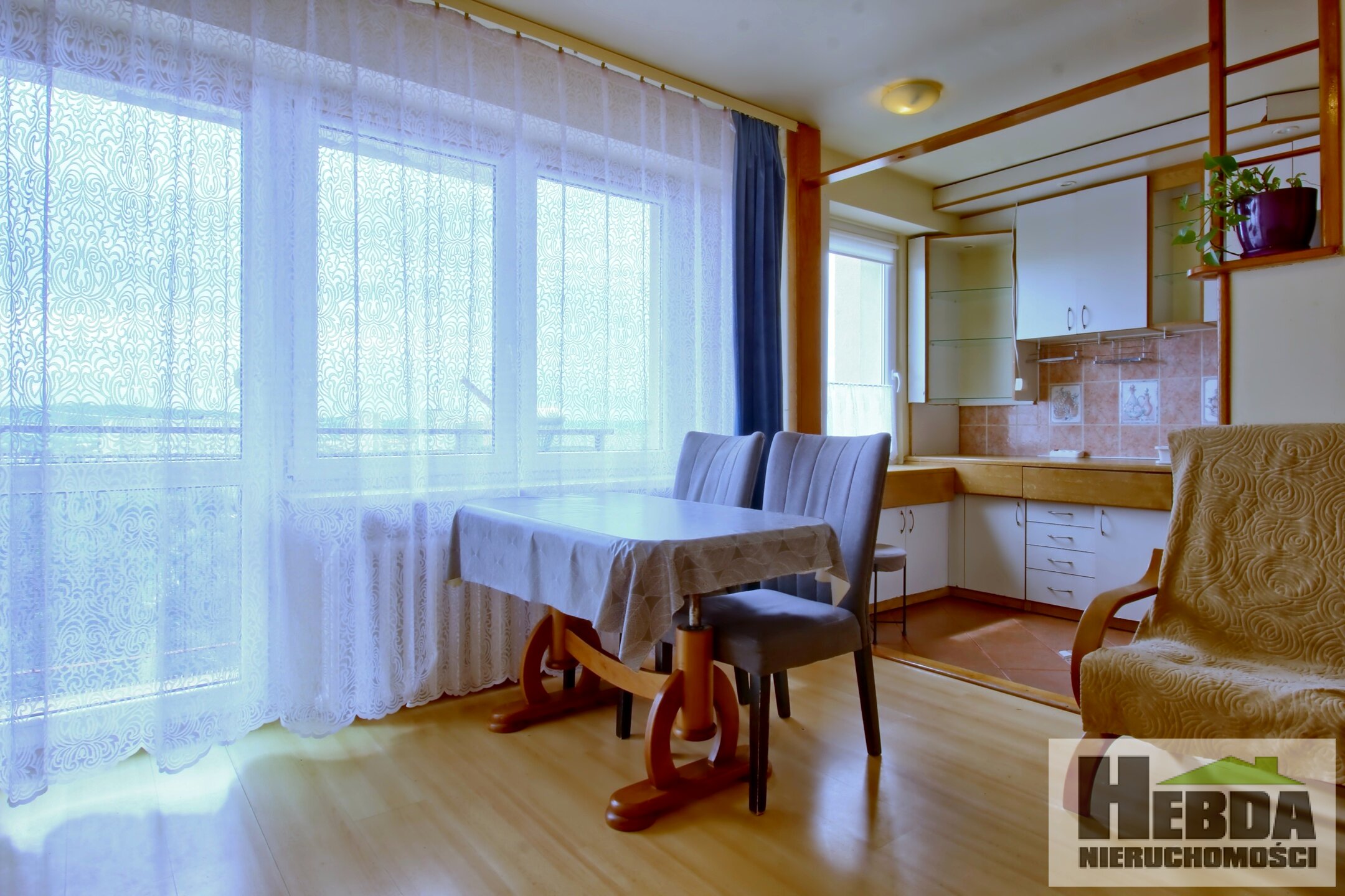 Przestronne 60 m² z pięknym widokiem i potencjałem aranżacyjnym - Tarnów, ul. Westerplatte - zdjęcie 3