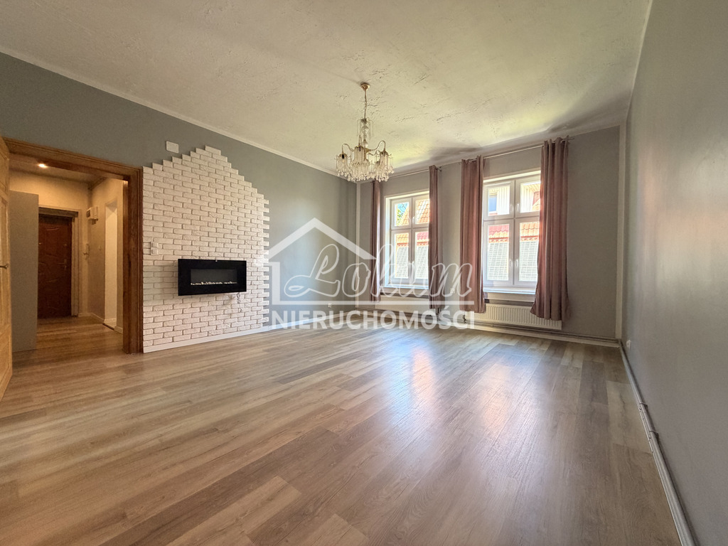 Mieszkanie 66,3 m², Kamień Pomorski, Jedności Narodowej - zdjęcie 1