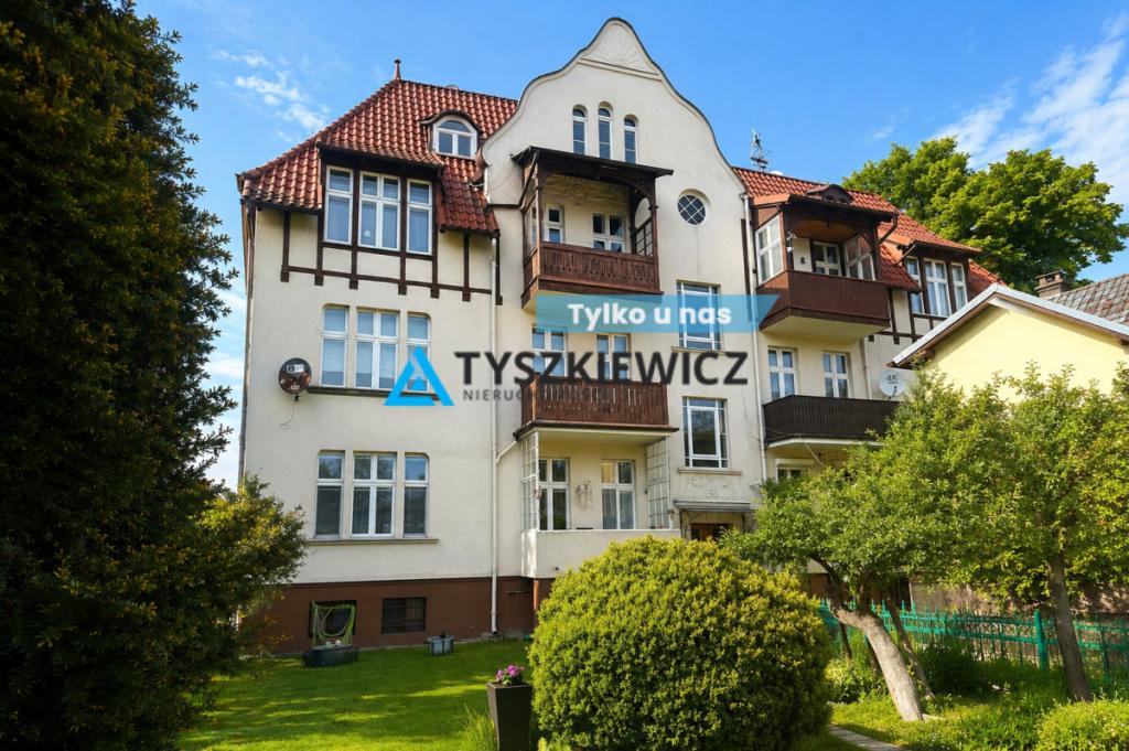 Klimatyczne mieszkanie w sopockiej kamienicy - zdjęcie 1