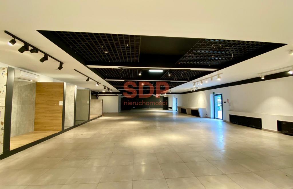 Lokal usługowy do wynajęcia, 433 m², Wrocław, Fabryczna, Karmelkowa - zdjęcie 1