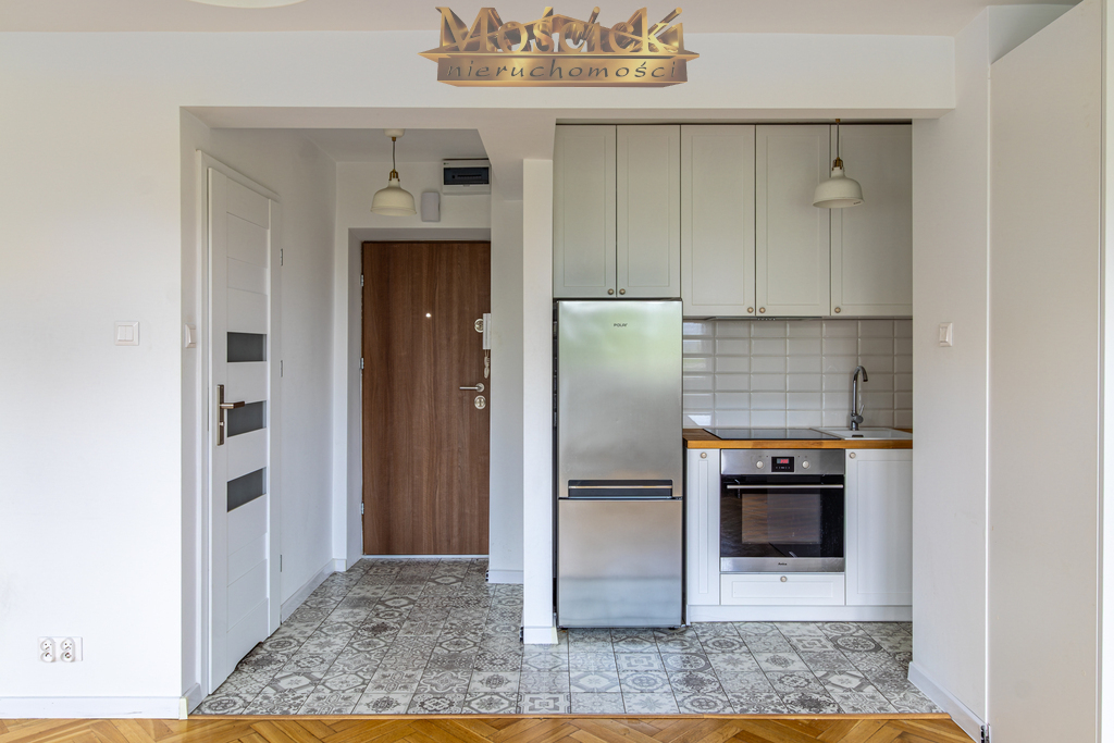 Wynajem 30m² winda, balkon ul Matejki przy Sejmie - zdjęcie 8