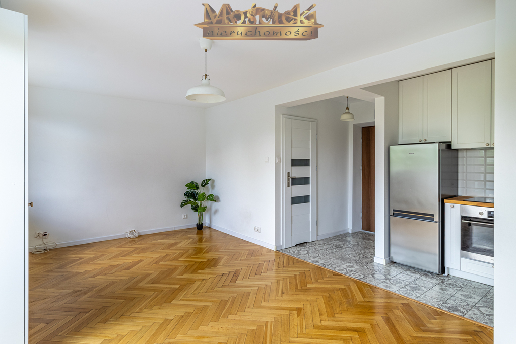 Wynajem 30m² winda, balkon ul Matejki przy Sejmie - zdjęcie 6