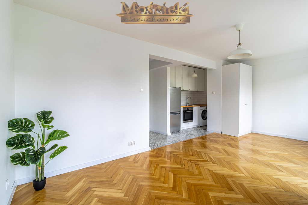 Wynajem 30m² winda, balkon ul Matejki przy Sejmie - zdjęcie 3