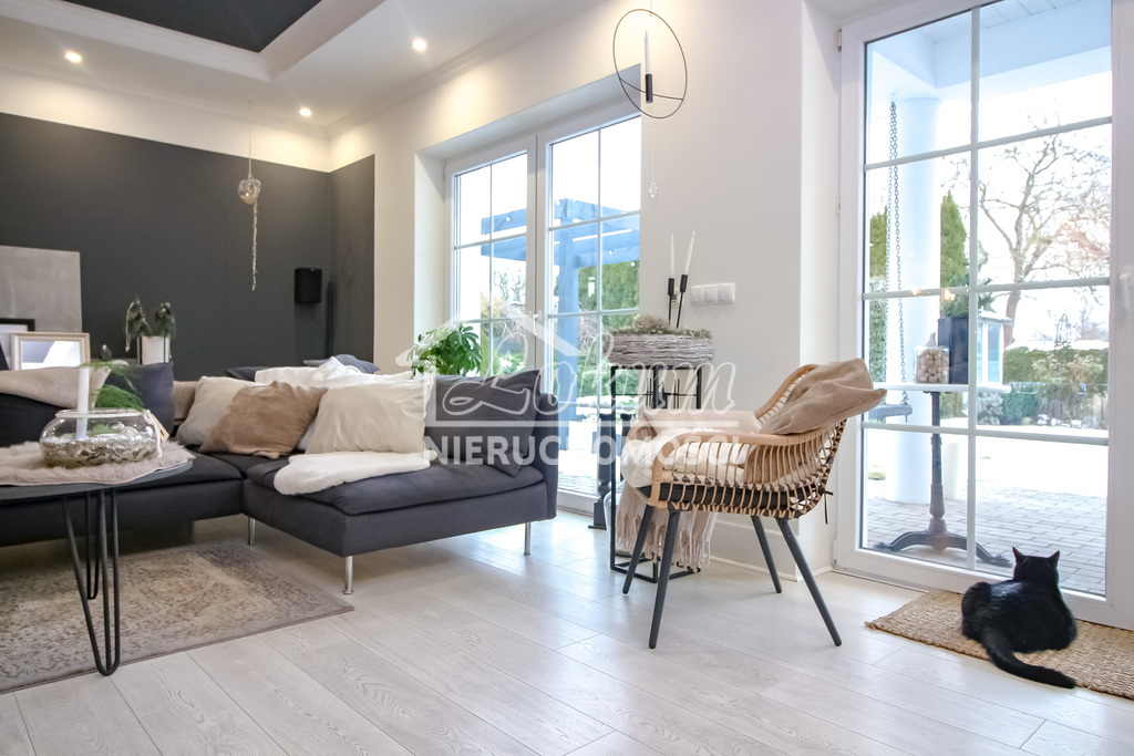 Dom 160 m², Święte - zdjęcie 3