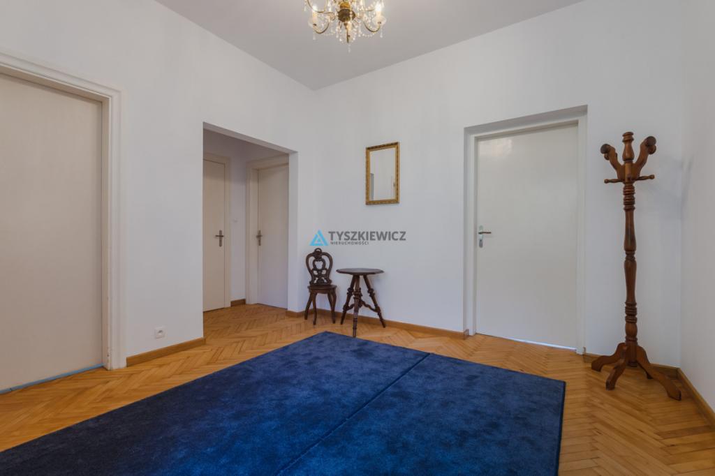 Komfortowe mieszkanie w pobliżu bulwaru - zdjęcie 6
