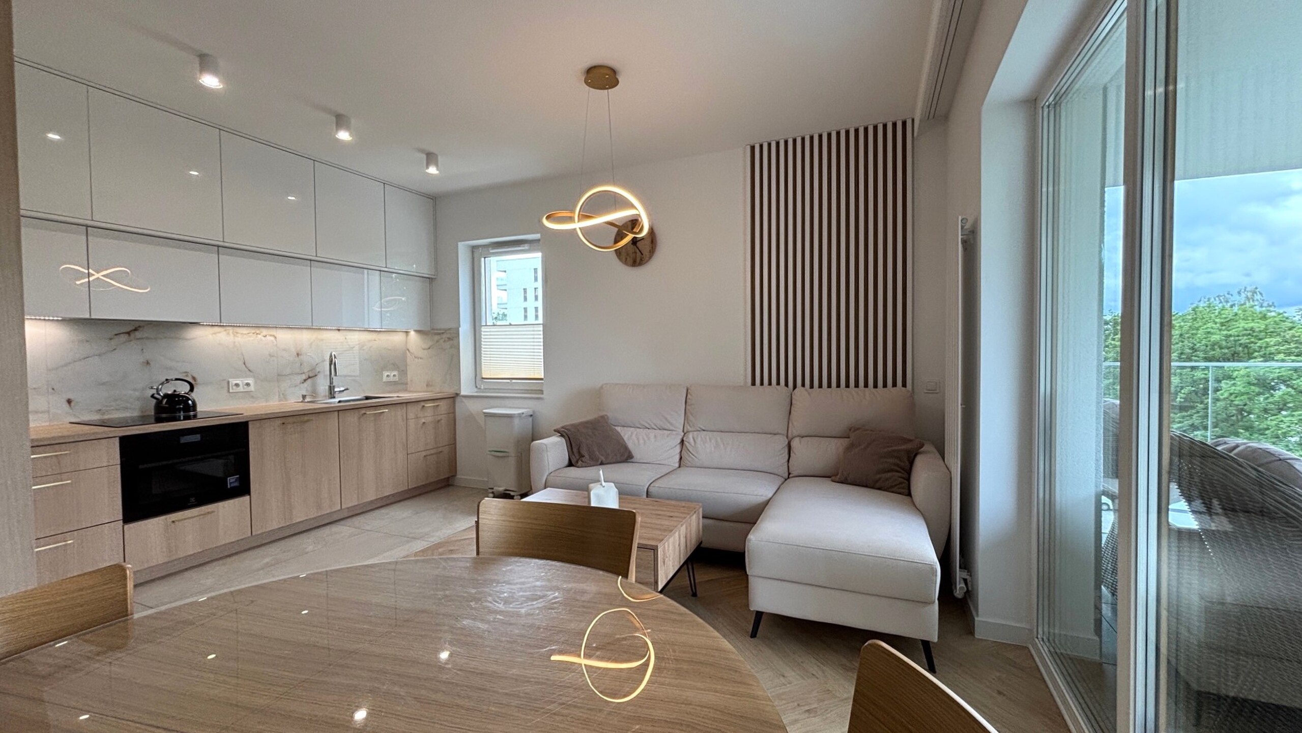 Nowy 3 pokojowy apartament 2 m.parkingowe - zdjęcie 1