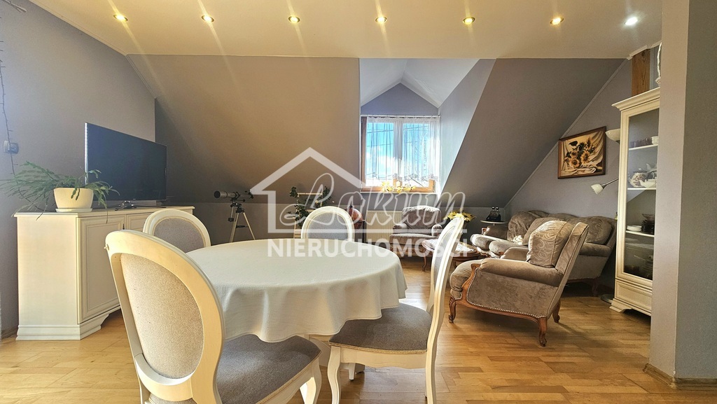 Dom 260,17 m², Lesięcin - zdjęcie 1