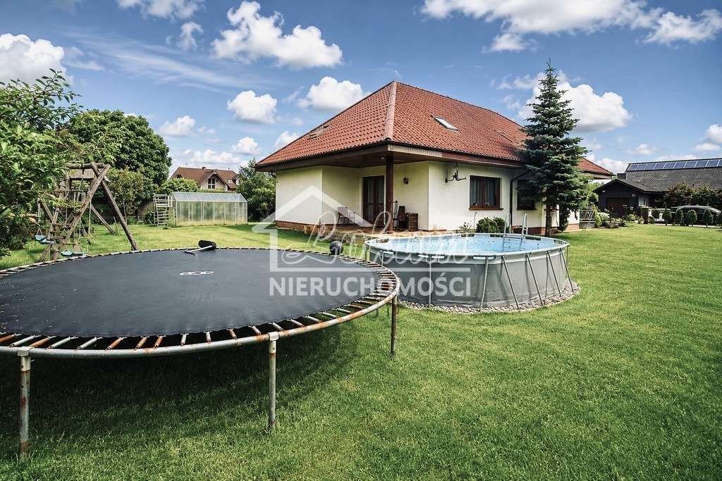 Dom 212,2&nbsp;m², Czarna Łąka - zdjęcie 1