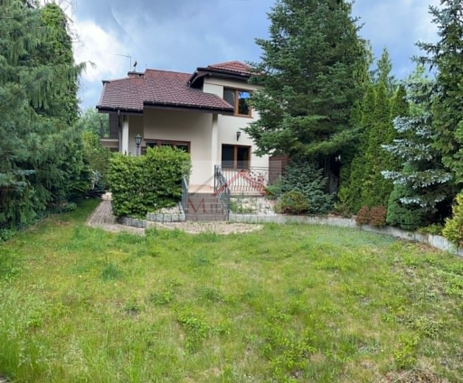 Dom 180&nbsp;m², Chotomów - zdjęcie 1