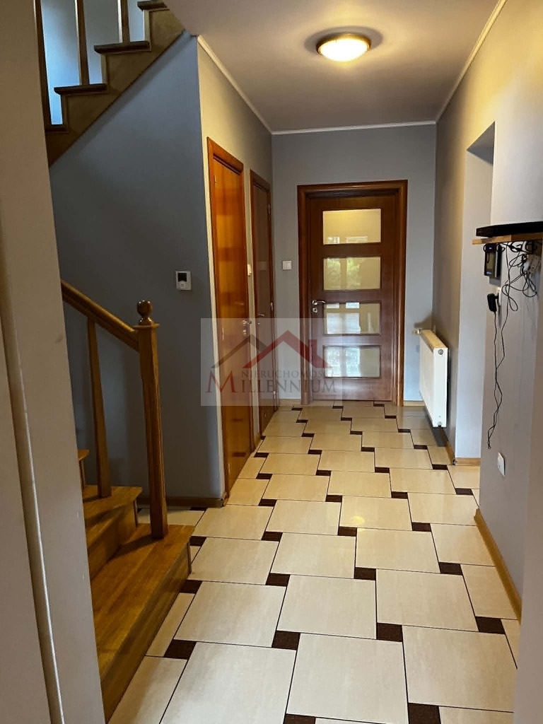Dom 180&nbsp;m², Chotomów - zdjęcie 2
