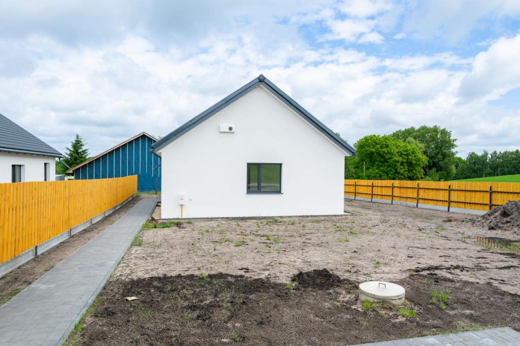 Nowy dom parterowy / stan deweloperski - zdjęcie 12