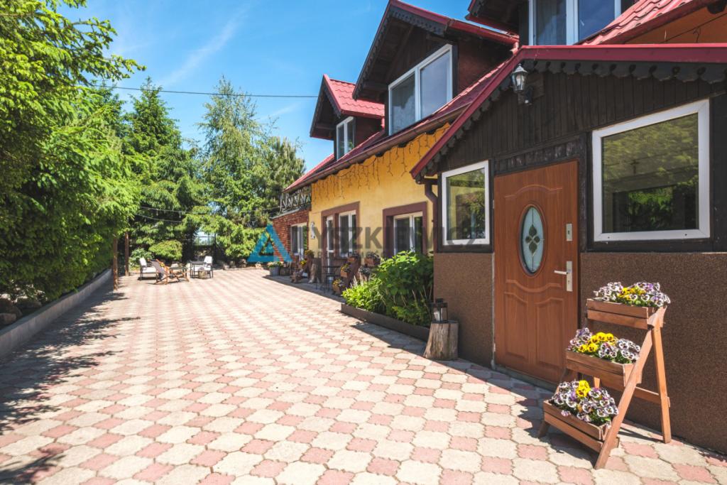Dom nad rzeką z własną przystanią - zdjęcie 15