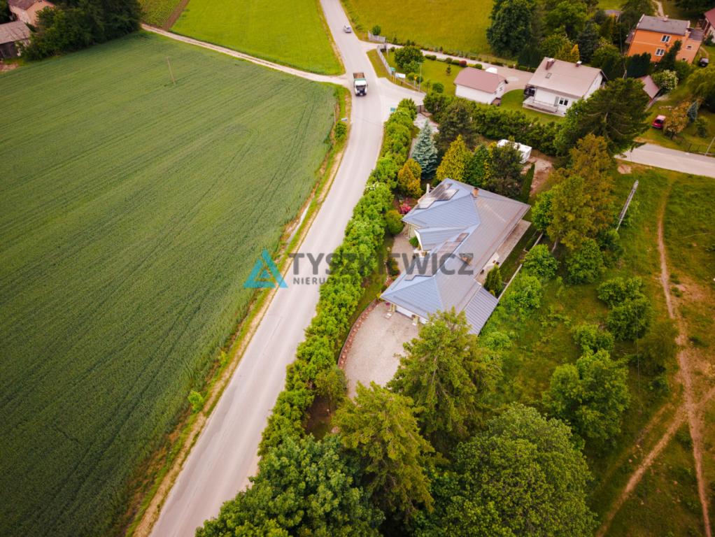 Dom parterowy z dużą działką - zdjęcie 3