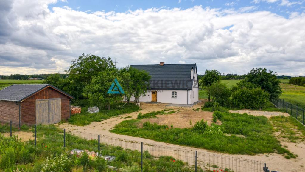 Klimatyczny dom z dużą działką ok.16200 m2 - zdjęcie 2