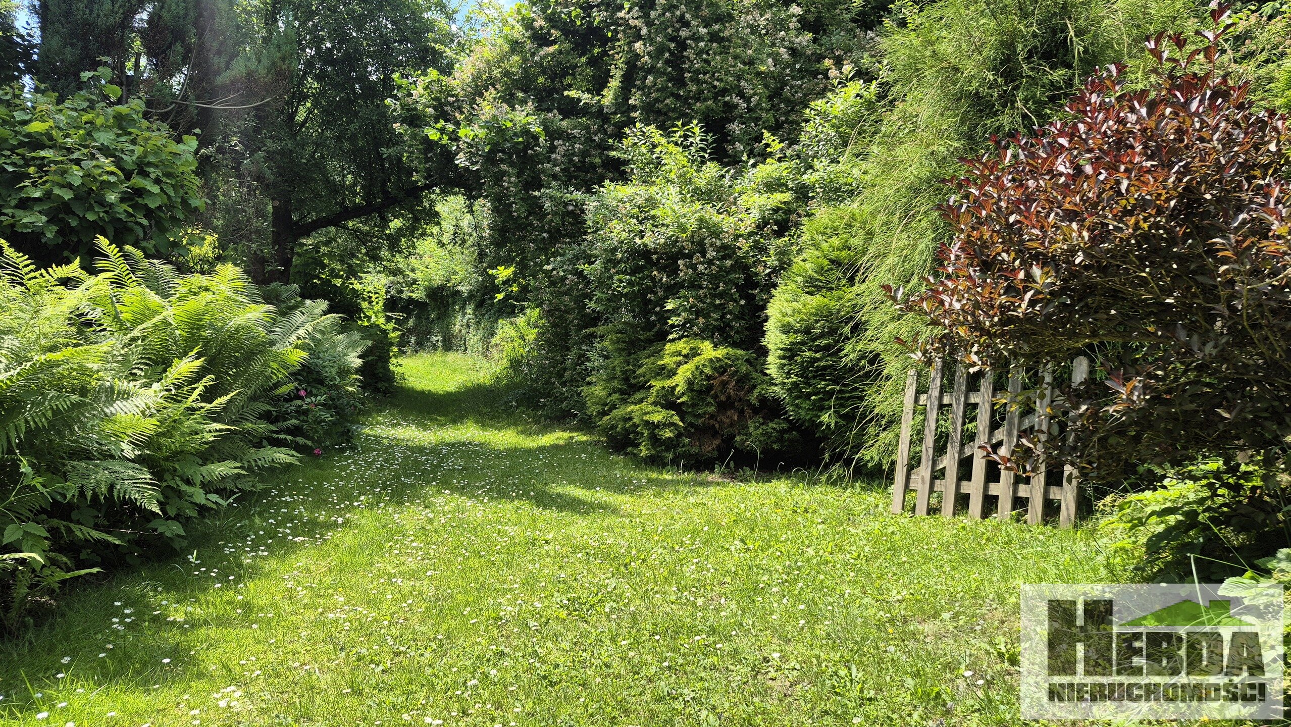 BALICE 10 km. od Krakowa, na zielonych terenach rekreacyjny domek z bali - zdjęcie 13